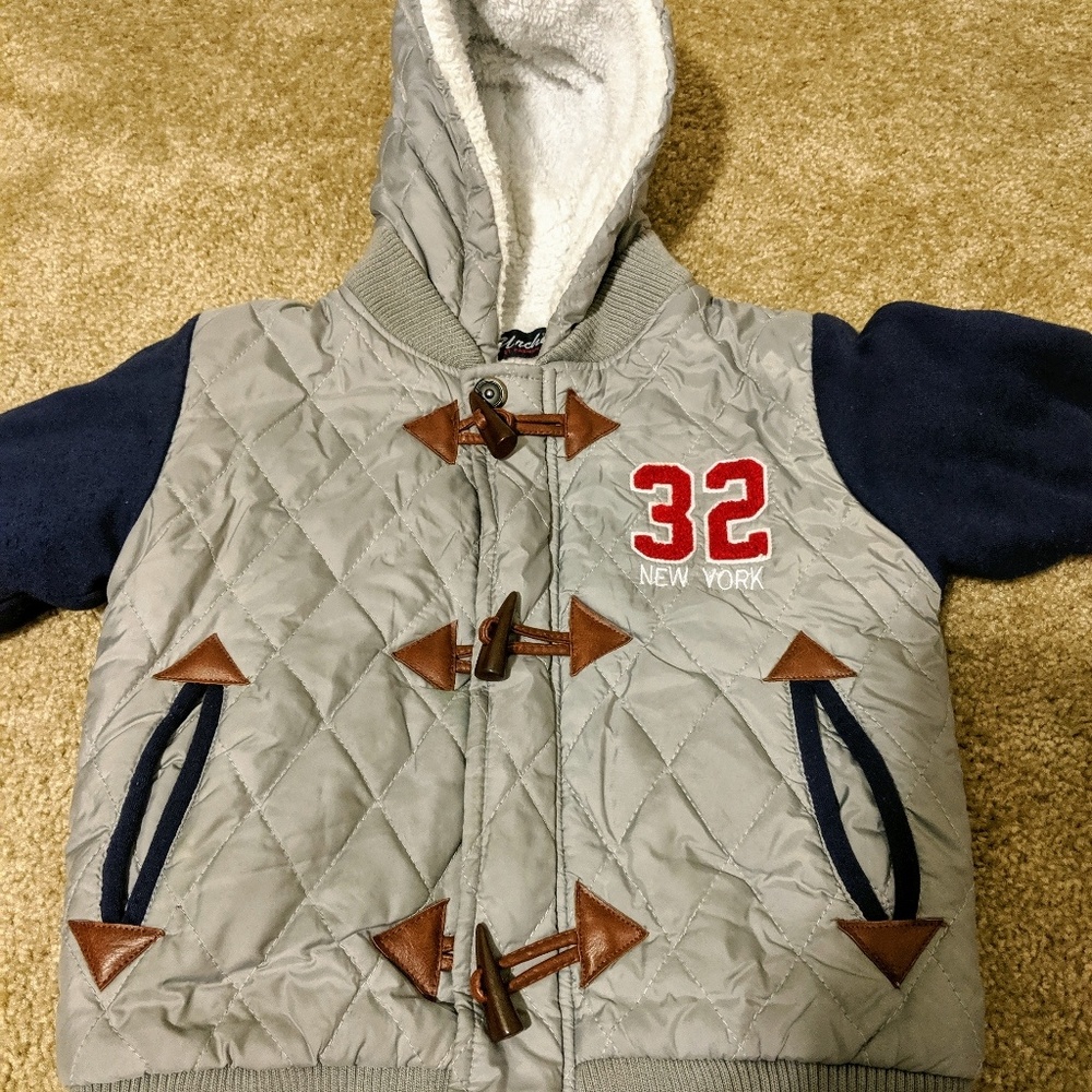 Urchin Boy's Coat Size 6